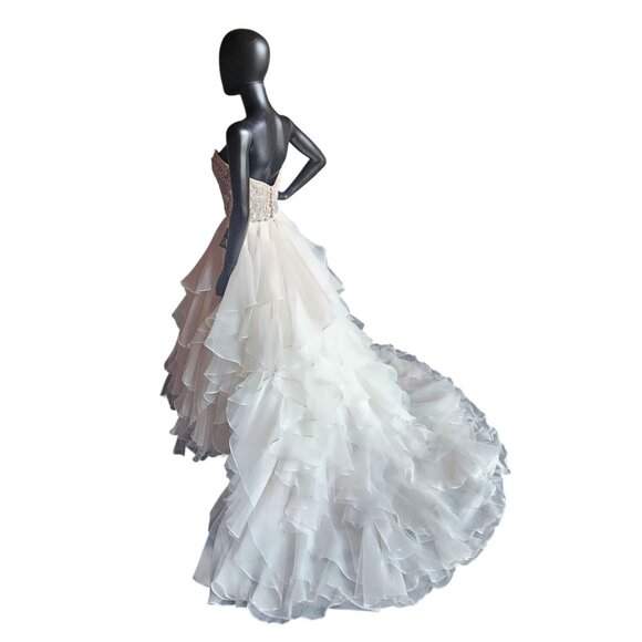 NWOT Sweetheart Strapless Blush Tiered Ball Gown Wedding Dress - Mori Lee - Picture 10 of 14